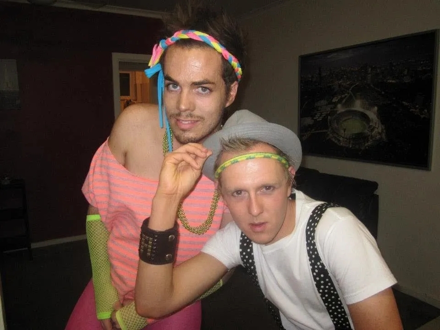 gay dating advice college